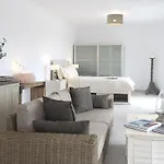 Apartment Paros Butterfly Pounda