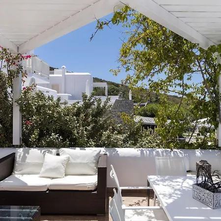 Apartment Paros Butterfly Pounda