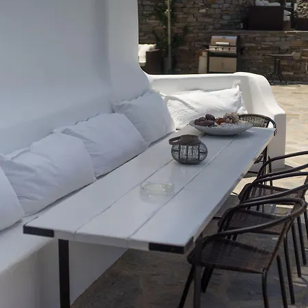 Paros Butterfly * Πούντα