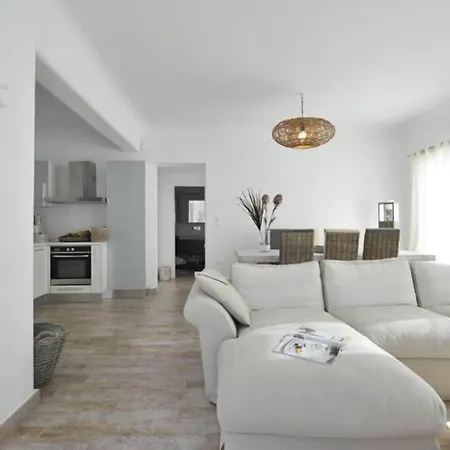 Paros Butterfly Pounda