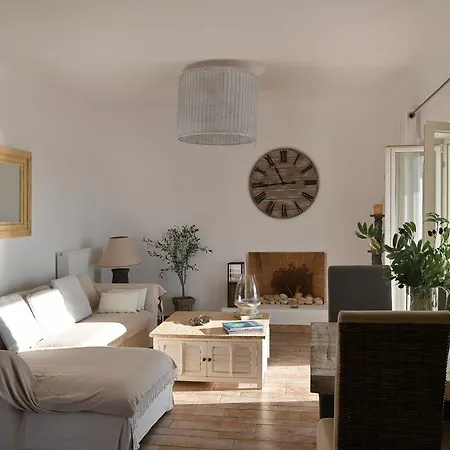 Paros Butterfly Πούντα